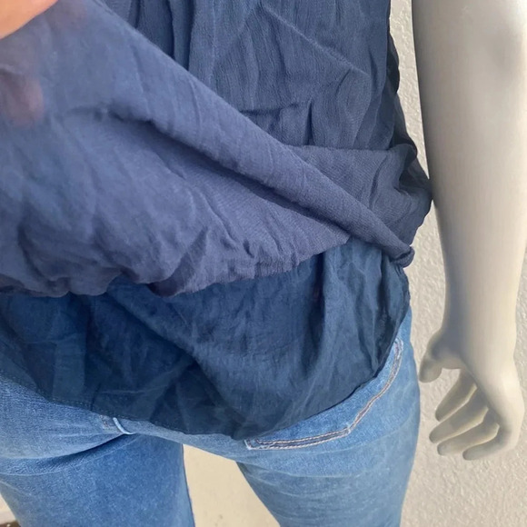 LABEL RITU KUMAR
Panelled Top with Tie-Up Neckline - Picture 10 of 11